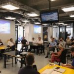 Office 21 Projektmeeting im TechHub Bukarest - Begrüßung durch Prof. Peter Kern